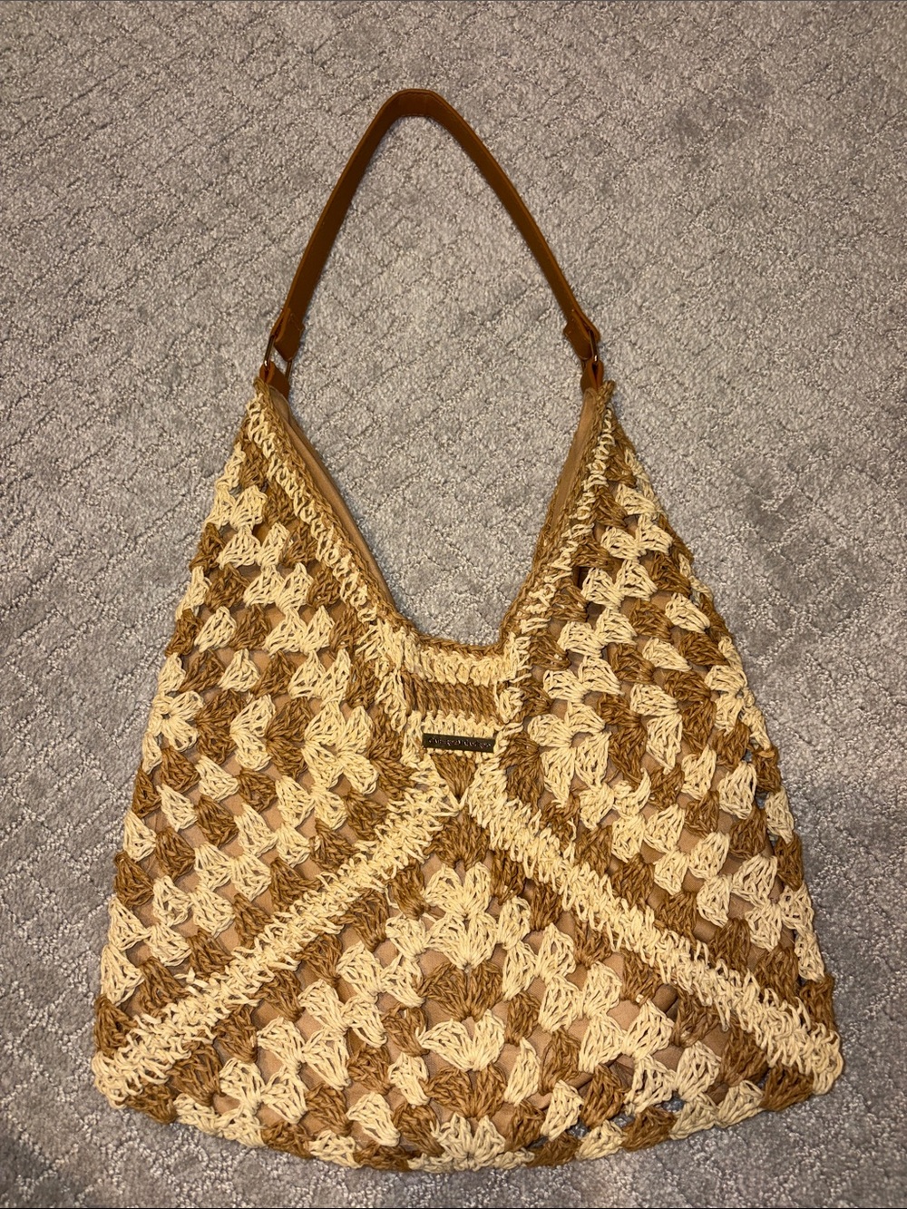 Woven Two-Tone Straw Hobo Bag - Cream & Tan